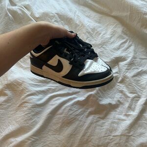 Black and white Nike dunks